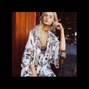 Arnhem songbird kimono